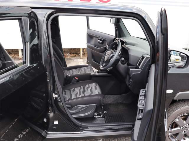 ダイハツ タフト ６６０ Ｇ ダーククロム ベンチャー R5年 (中国) 99