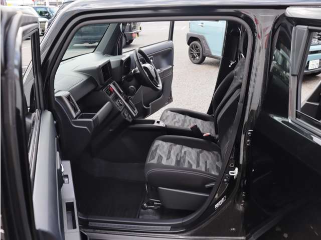 ダイハツ タフト ６６０ Ｇ ダーククロム ベンチャー R5年 (中国) 99