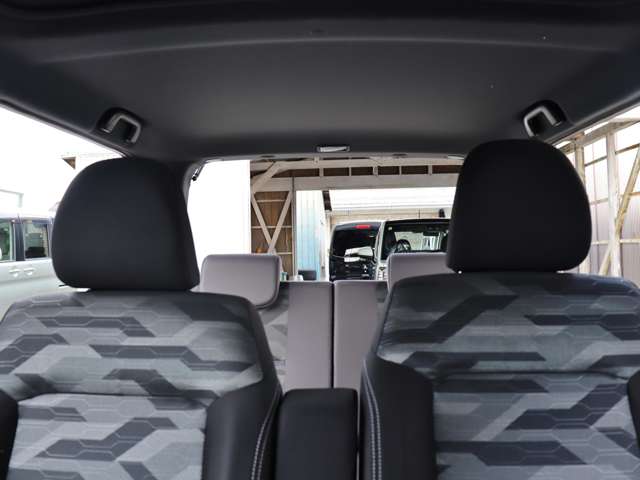 ダイハツ タフト ６６０ Ｇ ダーククロム ベンチャー R5年 (中国) 99