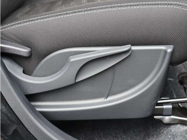 ダイハツ タフト ６６０ Ｇ ダーククロム ベンチャー R5年 (中国) 99