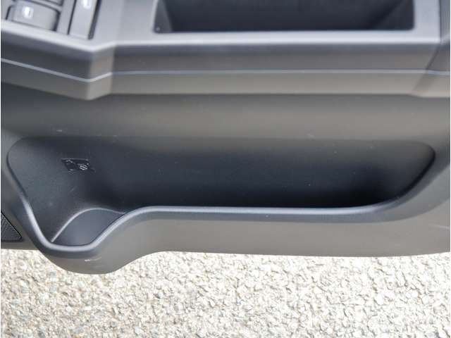 ダイハツ タフト ６６０ Ｇ ダーククロム ベンチャー R5年 (中国) 99