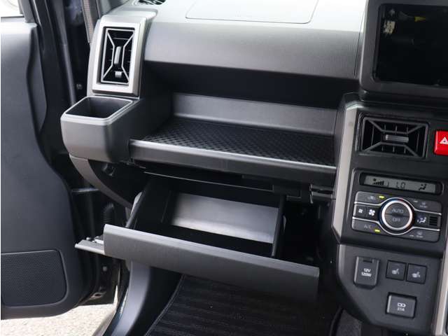 ダイハツ タフト ６６０ Ｇ ダーククロム ベンチャー R5年 (中国) 99