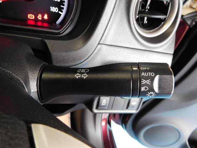 日産 ノート １．２ Ｘ Ｖセレクション プラスセーフティＩＩ H28年 (九州・沖縄) 99