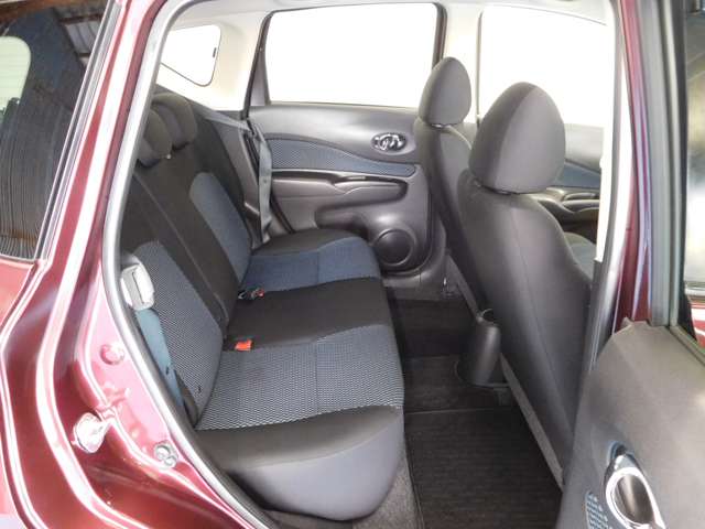 日産 ノート １．２ Ｘ Ｖセレクション プラスセーフティＩＩ H28年 (九州・沖縄) 99