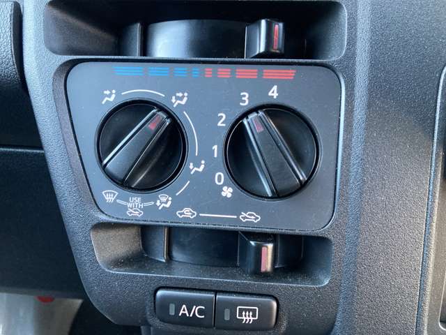 ダイハツ ハイゼットカーゴ ６６０ デラックス ４ＷＤ R6年 (東北) 99