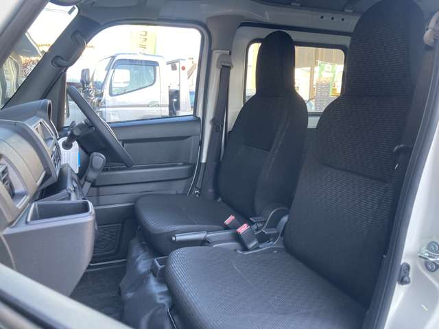 ダイハツ ハイゼットカーゴ ６６０ デラックス ４ＷＤ R6年 (東北) 99