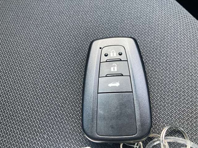 トヨタ カローラ １．８ ハイブリッド Ｇ－Ｘ プラス Ｅ－ＦＯＵＲ ４ＷＤ R2年 (東北) 99