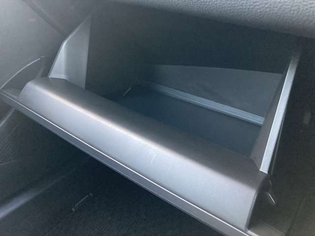 トヨタ カローラ １．８ ハイブリッド Ｇ－Ｘ プラス Ｅ－ＦＯＵＲ ４ＷＤ R2年 (東北) 99