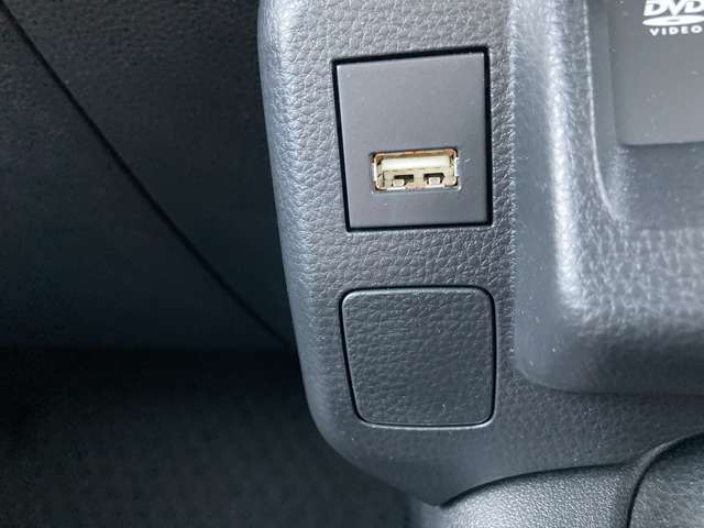 トヨタ カローラ １．８ ハイブリッド Ｇ－Ｘ プラス Ｅ－ＦＯＵＲ ４ＷＤ R2年 (東北) 99