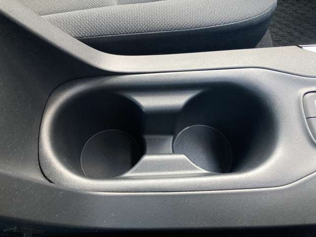 トヨタ カローラ １．８ ハイブリッド Ｇ－Ｘ プラス Ｅ－ＦＯＵＲ ４ＷＤ R2年 (東北) 99