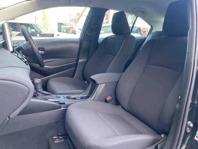 トヨタ カローラ １．８ ハイブリッド Ｇ－Ｘ プラス Ｅ－ＦＯＵＲ ４ＷＤ R2年 (東北) 99