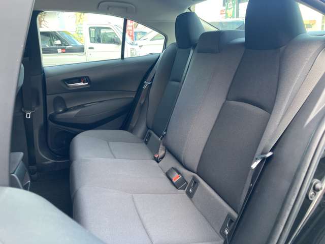 トヨタ カローラ １．８ ハイブリッド Ｇ－Ｘ プラス Ｅ－ＦＯＵＲ ４ＷＤ R2年 (東北) 99