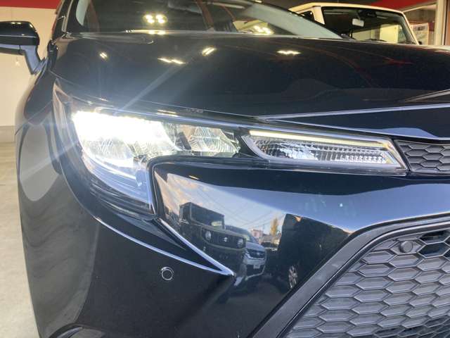 トヨタ カローラ １．８ ハイブリッド Ｇ－Ｘ プラス Ｅ－ＦＯＵＲ ４ＷＤ R2年 (東北) 99