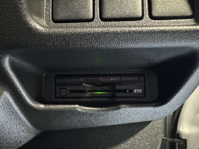 トヨタ ハイエースワゴン ２．７ ＤＸ ロング ミドルルーフ ４ＷＤ H28年 (東北) 99