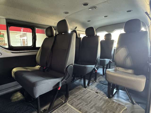 トヨタ ハイエースワゴン ２．７ ＤＸ ロング ミドルルーフ ４ＷＤ H28年 (東北) 99