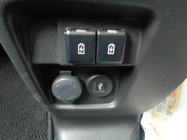 スズキ スペーシア　ギア ６６０ ギア ハイブリッド ＸＺターボ R2年 (中国) 99