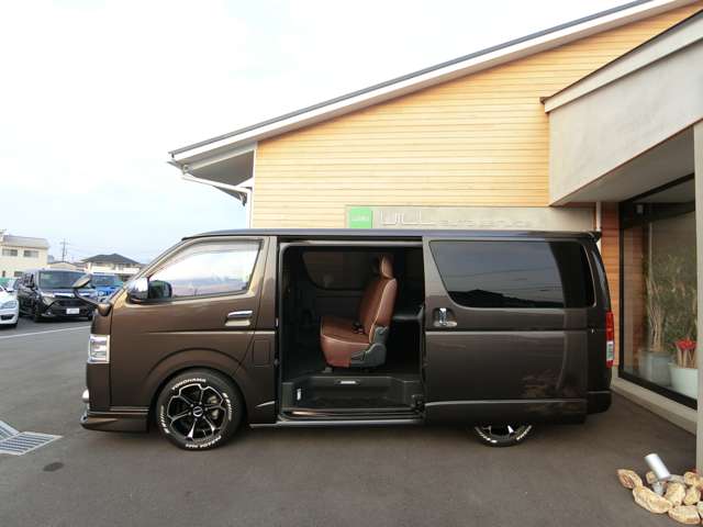 トヨタ ハイエースバン ２．８ スーパーＧＬ ５０ＴＨ アニバーサリー リミテッド ロングボディ ディーゼルターボ R1年 (中国) 99