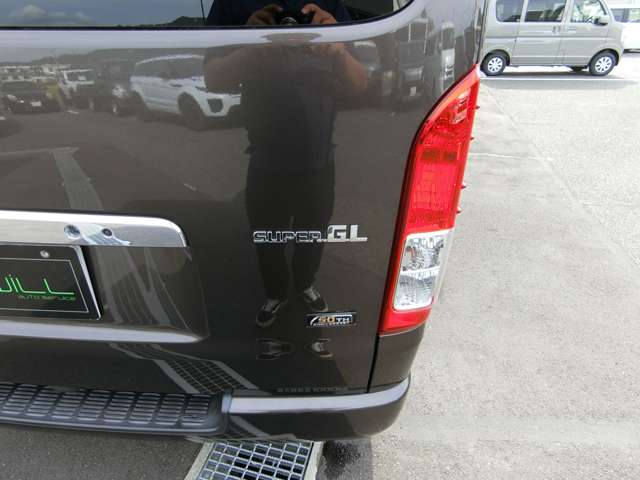 トヨタ ハイエースバン ２．８ スーパーＧＬ ５０ＴＨ アニバーサリー リミテッド ロングボディ ディーゼルターボ R1年 (中国) 99