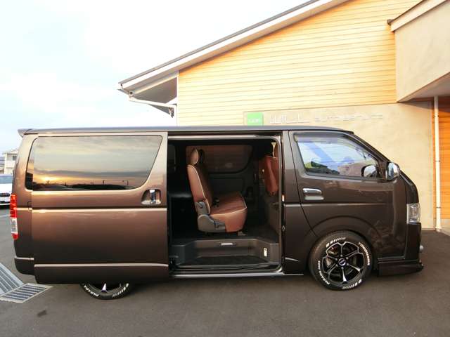 トヨタ ハイエースバン ２．８ スーパーＧＬ ５０ＴＨ アニバーサリー リミテッド ロングボディ ディーゼルターボ R1年 (中国) 99