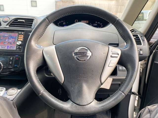 日産 セレナ ２．０ ハイウェイスター Ｓ－ＨＹＢＲＩＤ Ｖセレクション H25年 (九州・沖縄) 99