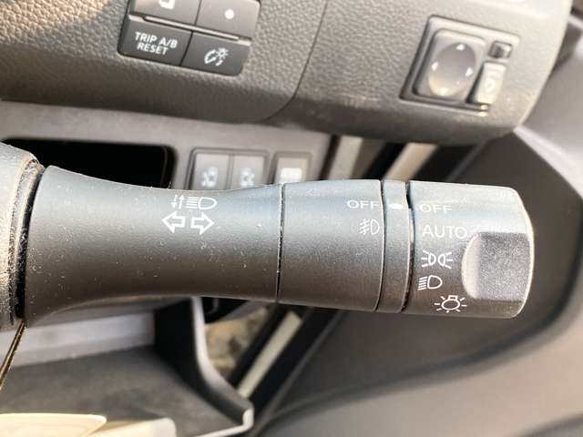 日産 セレナ ２．０ ハイウェイスター Ｓ－ＨＹＢＲＩＤ Ｖセレクション H25年 (九州・沖縄) 99