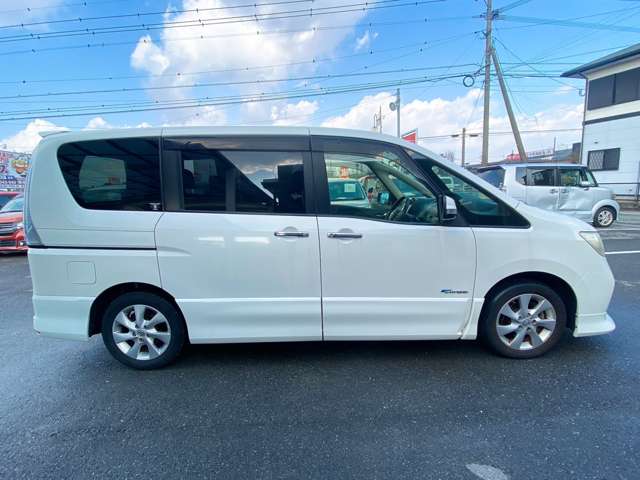 日産 セレナ ２．０ ハイウェイスター Ｓ－ＨＹＢＲＩＤ Ｖセレクション H25年 (九州・沖縄) 99