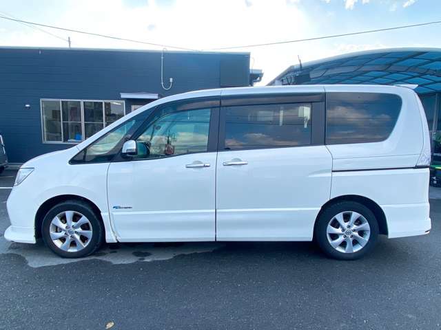 日産 セレナ ２．０ ハイウェイスター Ｓ－ＨＹＢＲＩＤ Ｖセレクション H25年 (九州・沖縄) 99