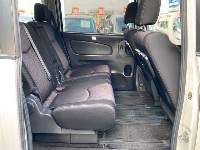 日産 セレナ ２．０ ハイウェイスター Ｓ－ＨＹＢＲＩＤ Ｖセレクション H25年 (九州・沖縄) 99