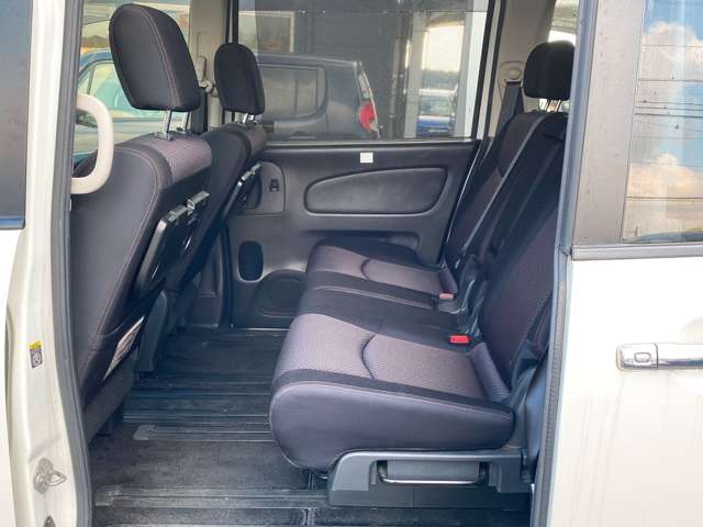 日産 セレナ ２．０ ハイウェイスター Ｓ－ＨＹＢＲＩＤ Ｖセレクション H25年 (九州・沖縄) 99