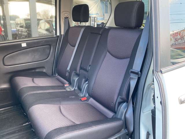 日産 セレナ ２．０ ハイウェイスター Ｓ－ＨＹＢＲＩＤ Ｖセレクション H25年 (九州・沖縄) 99