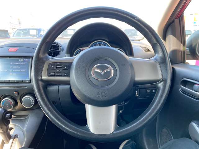 マツダ デミオ １．３ １３ スカイアクティブ H26年 (九州・沖縄) 99