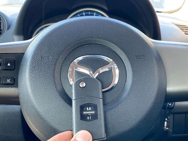 マツダ デミオ １．３ １３ スカイアクティブ H26年 (九州・沖縄) 99