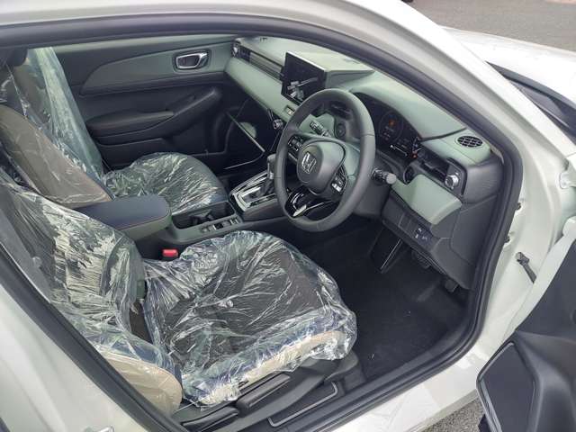 ホンダ ヴェゼル １．５ Ｅ：ＨＥＶ Ｘ ハントパッケージ R7年 (九州・沖縄) 99