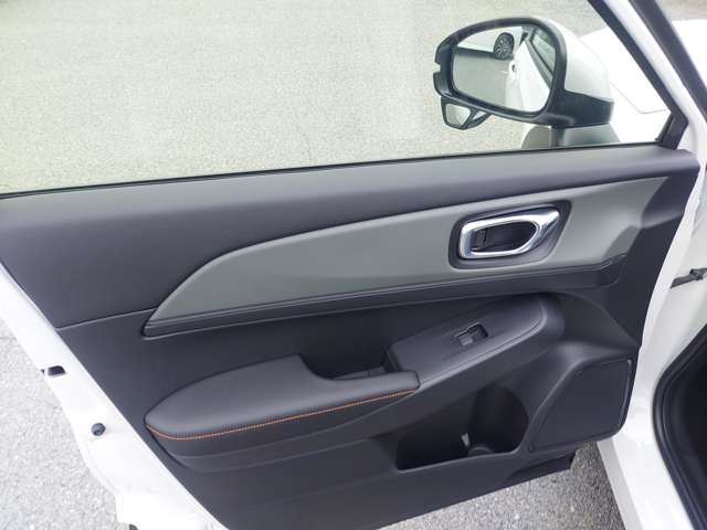 ホンダ ヴェゼル １．５ Ｅ：ＨＥＶ Ｘ ハントパッケージ R7年 (九州・沖縄) 99