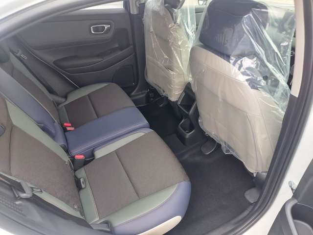 ホンダ ヴェゼル １．５ Ｅ：ＨＥＶ Ｘ ハントパッケージ R7年 (九州・沖縄) 99