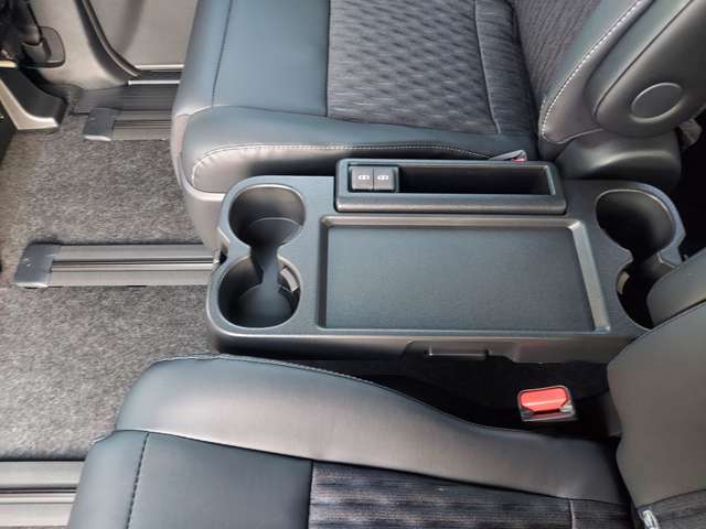 トヨタ ノア １．８ ハイブリッド Ｓ－Ｚ R7年 (九州・沖縄) 99