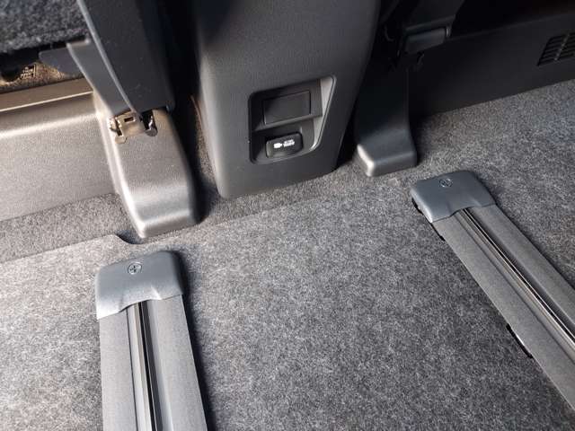 トヨタ ノア １．８ ハイブリッド Ｓ－Ｚ R7年 (九州・沖縄) 99