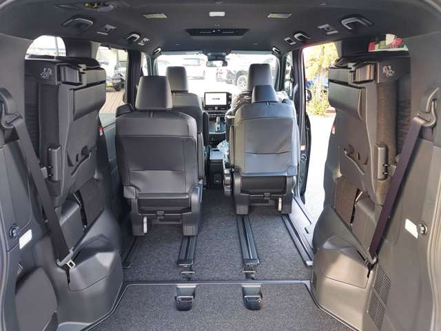 トヨタ ノア １．８ ハイブリッド Ｓ－Ｚ R7年 (九州・沖縄) 99