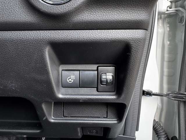 スズキ スペーシア ６６０ カスタム ハイブリッド ＸＳ R5年 (九州・沖縄) 99