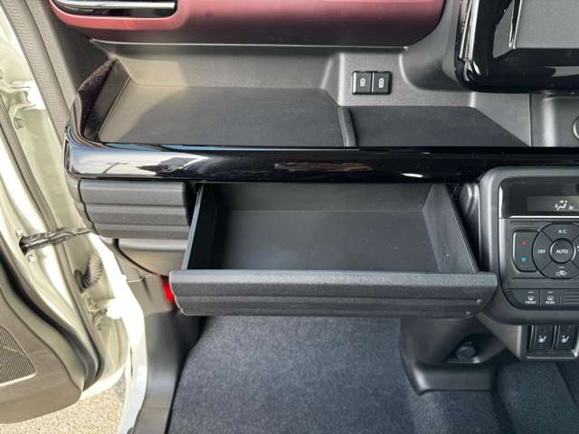 スズキ スペーシア ６６０ カスタム ハイブリッド ＸＳ R5年 (九州・沖縄) 99