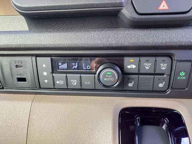 ホンダ Ｎ　ＢＯＸ ジョイ ６６０ ２トーン R6年 (九州・沖縄) 99