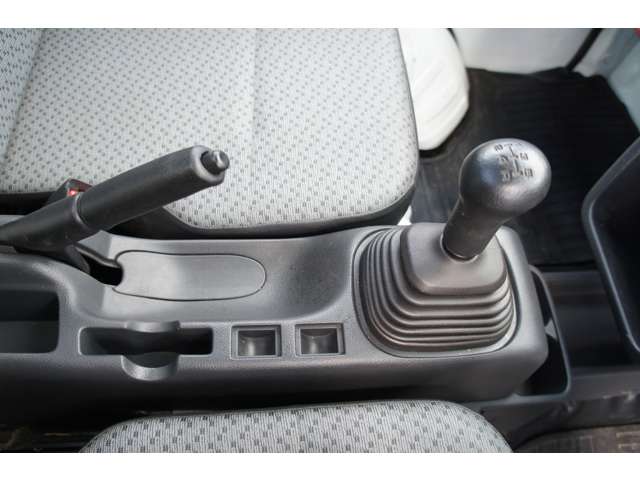 日産 ＮＴ１００クリッパー ６６０ ＳＤ ４ＷＤ H28年 (東北) 99