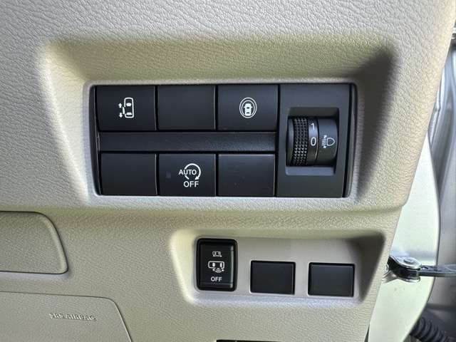 日産 ルークス ６６０ Ｘ R4年 (東海) 99