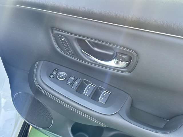 ホンダ ＺＲ－Ｖ ２．０ Ｅ：ＨＥＶ Ｚ ブラックスタイル R6年 (東海) 99