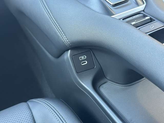 ホンダ ＺＲ－Ｖ ２．０ Ｅ：ＨＥＶ Ｚ ブラックスタイル R6年 (東海) 99