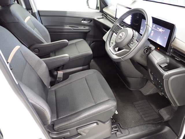 日産 セレナ ２．０ ハイウェイスターＶ R5年 (関東) 99