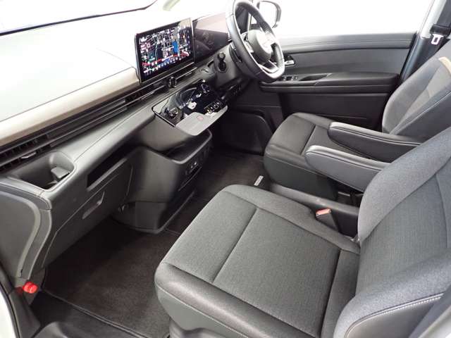 日産 セレナ ２．０ ハイウェイスターＶ R5年 (関東) 99