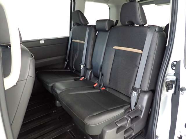 日産 セレナ ２．０ ハイウェイスターＶ R5年 (関東) 99