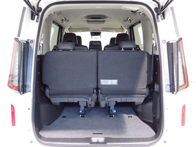 日産 セレナ ２．０ ハイウェイスターＶ R5年 (関東) 99