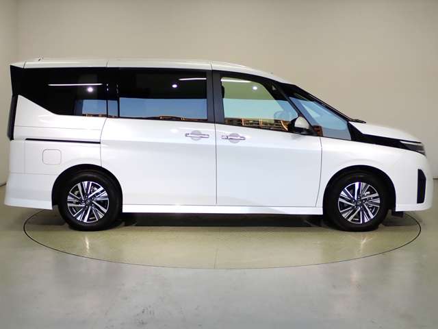 日産 セレナ ２．０ ハイウェイスターＶ R5年 (関東) 99